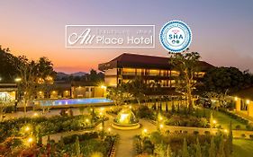 Au Place Hotel
